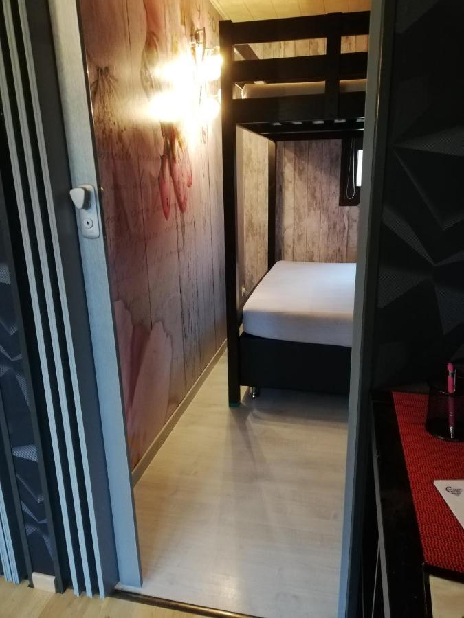 Titi'S Chalet دربي المظهر الخارجي الصورة