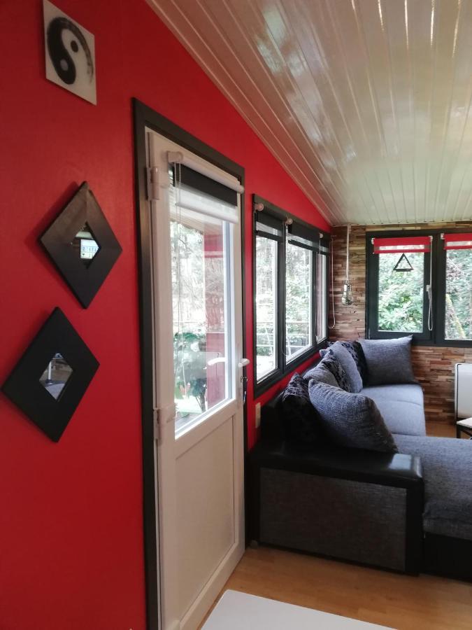Titi'S Chalet دربي المظهر الخارجي الصورة