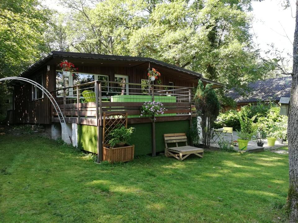 Titi'S Chalet دربي المظهر الخارجي الصورة