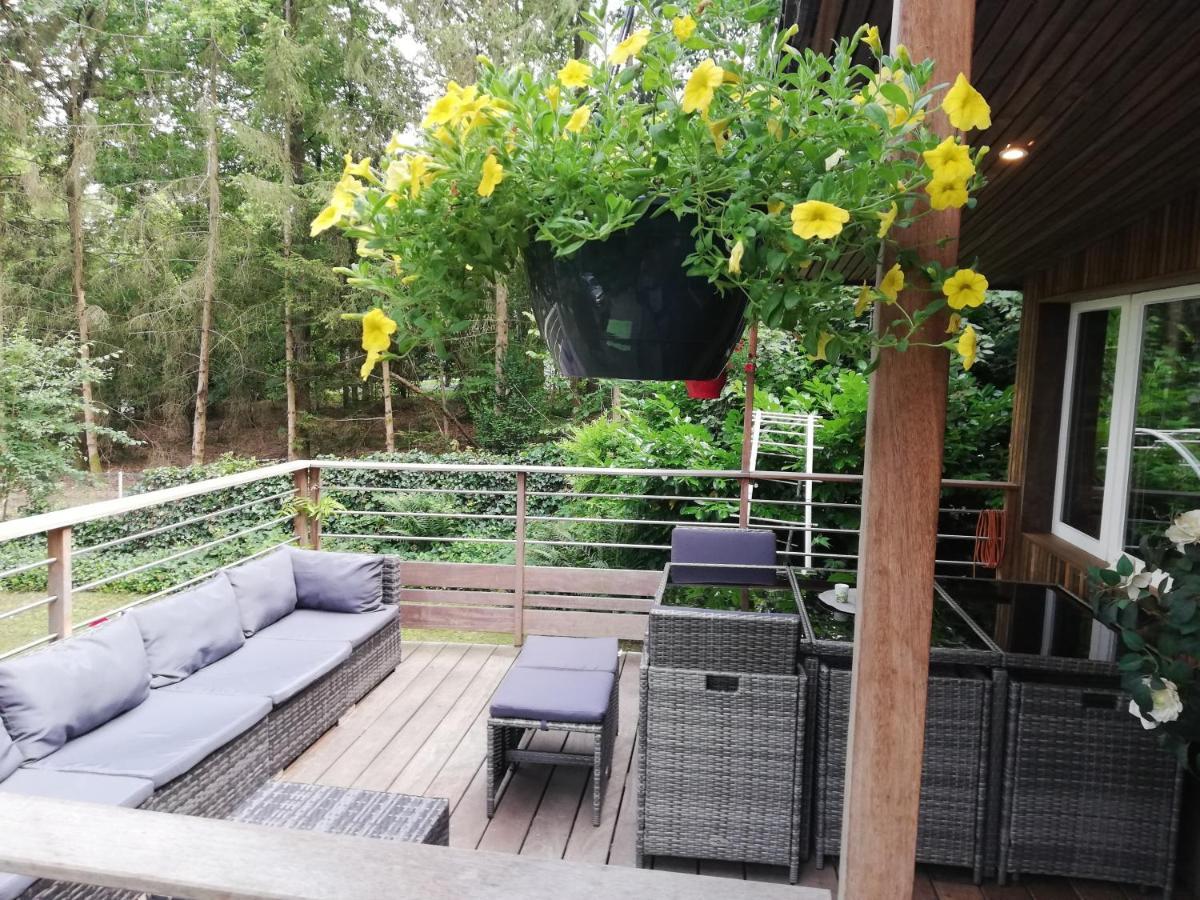 Titi'S Chalet دربي المظهر الخارجي الصورة
